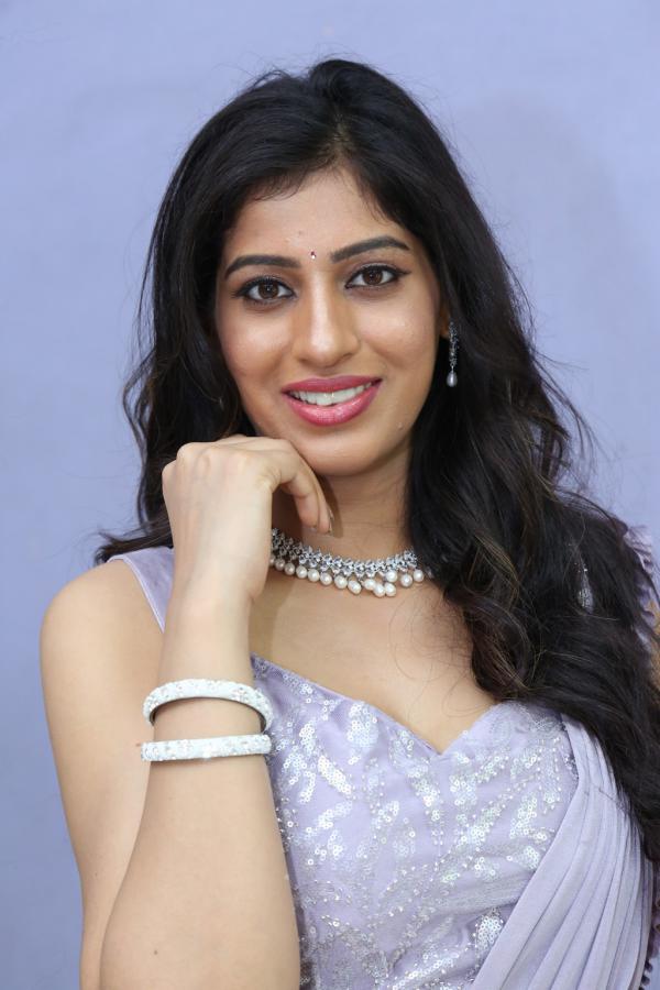 naziya-stills-2.jpg