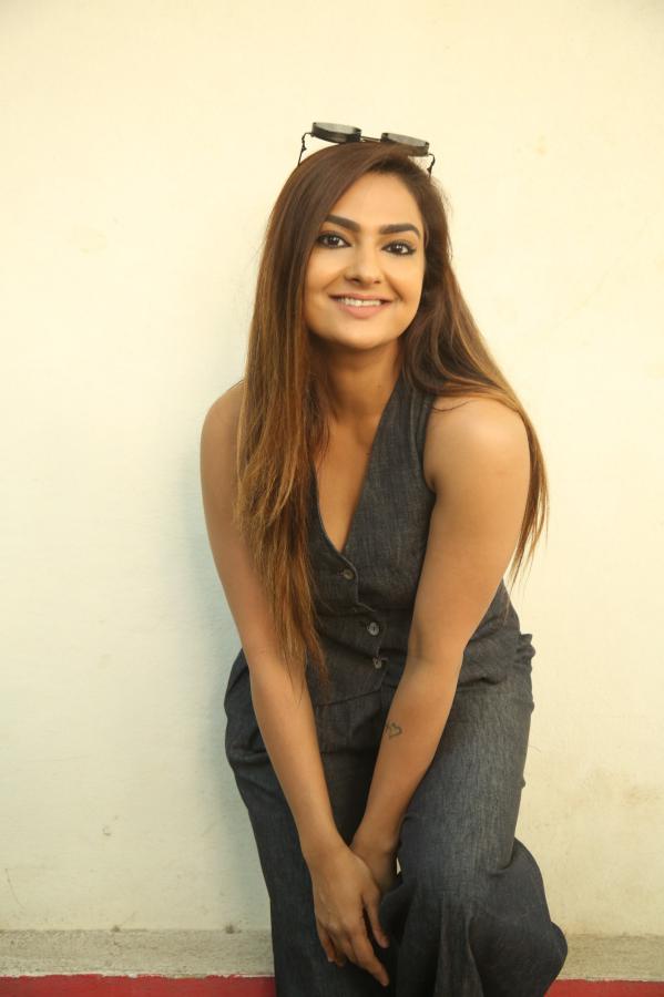 neha-despandy-stills-17.jpg