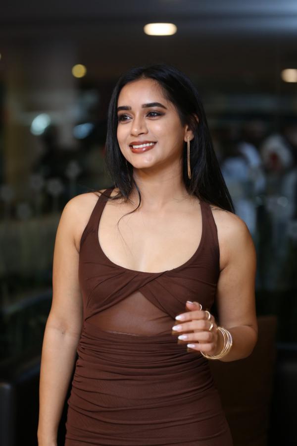 neha-krishna-stills-8.jpg