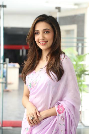 neha-shetty-stills-13-20.jpg