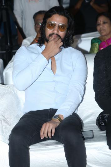 nikhil-stills-2-5.jpg