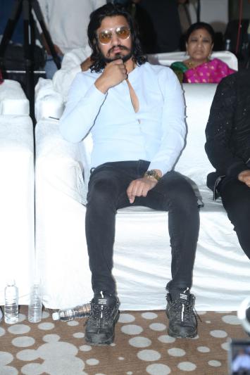 nikhil-stills-2-8.jpg