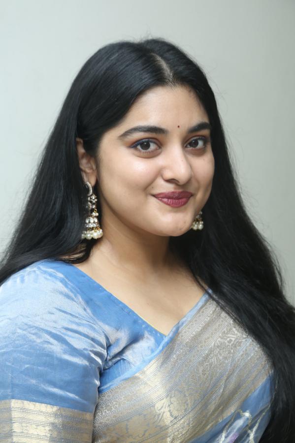 nivetha-thomas-stills-3-11.jpg