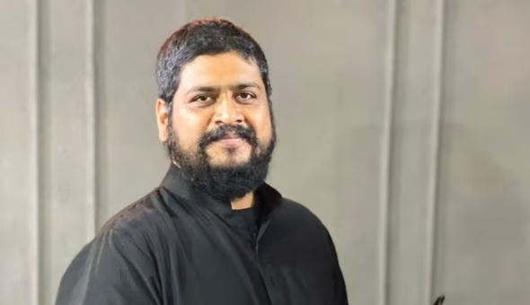 Om Raut: ఆదిపురుష్ డైరెక్టర్ మళ్లీ కవర్ చేశాడుగా Om Raut: ఆదిపురుష్ డైరెక్టర్ మళ్లీ కవర్ చేశాడుగా