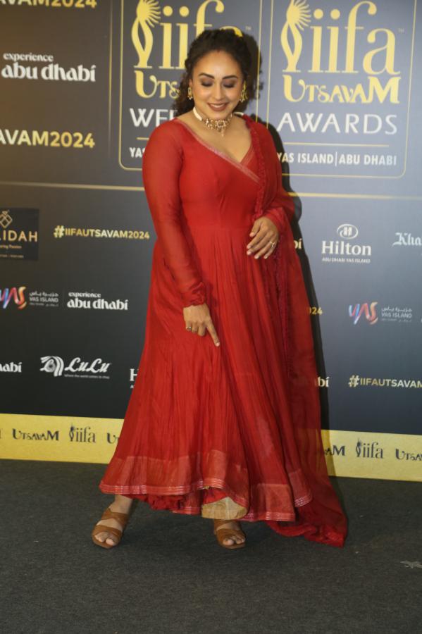 pearle-maaney-at-iifa-awards-6.jpg