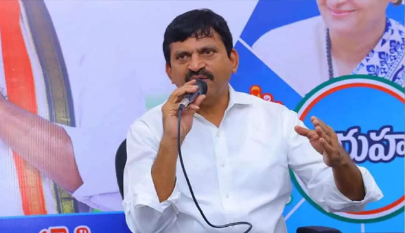 Ponguleti Srinivasa Reddy: ఇందిరమ్మ ఇళ్లకే మా తొలి ప్రాధాన్యం: మంత్రి పొంగులేటి