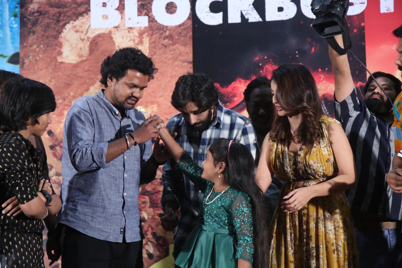 pottel-movie-success-meet-8.jpg