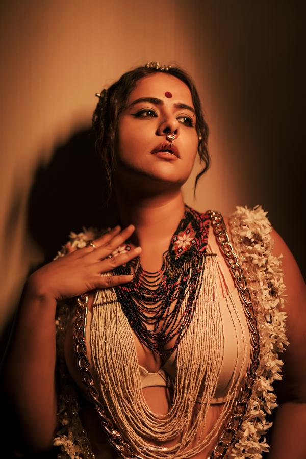 prachi-tehlan-stills-2.jpg