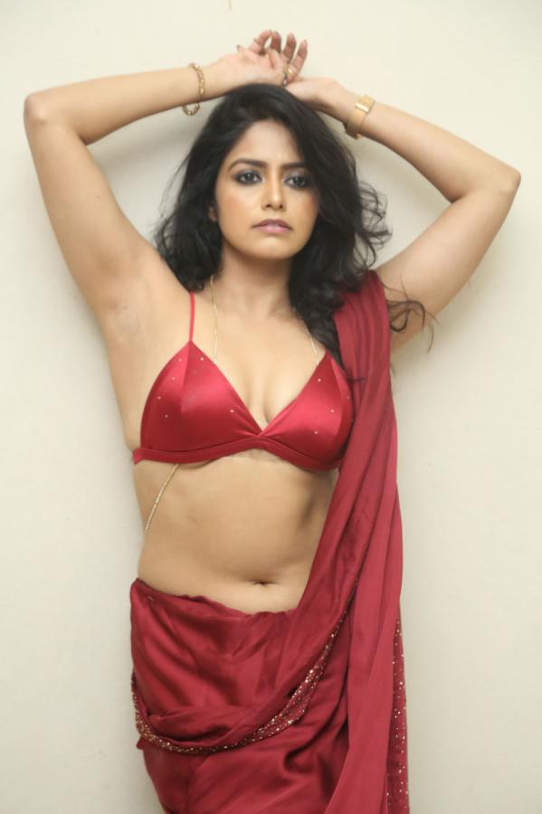 pragya-nayan-stills-26.jpg