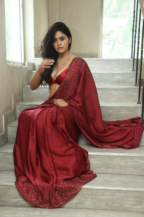 pragya-nayan-stills-33.jpg