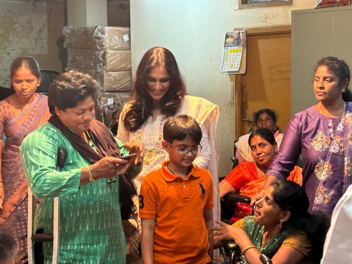 priyanka-vallepalli-donated-30-wheelchairs-for-disabilities-5.jpg