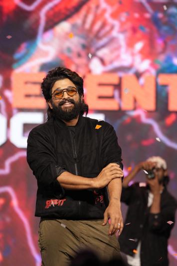 pushpa-2-promotions-in-kerala-10.jpg