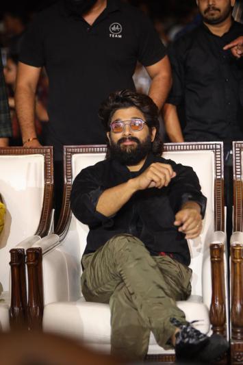 pushpa-2-promotions-in-kerala-14.jpg