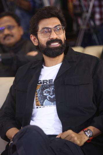 rana-stills-7-15.jpg