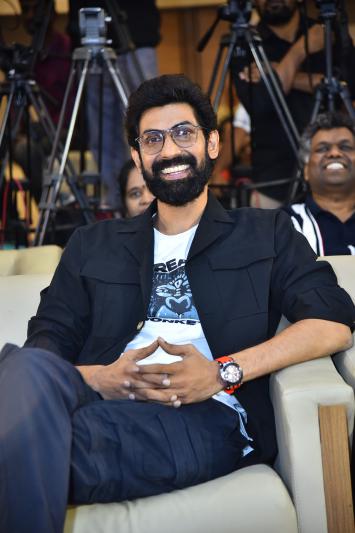 rana-stills-7-3.jpg