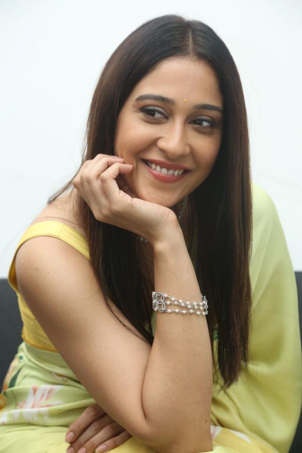 regina-casandra-interview-25.jpg