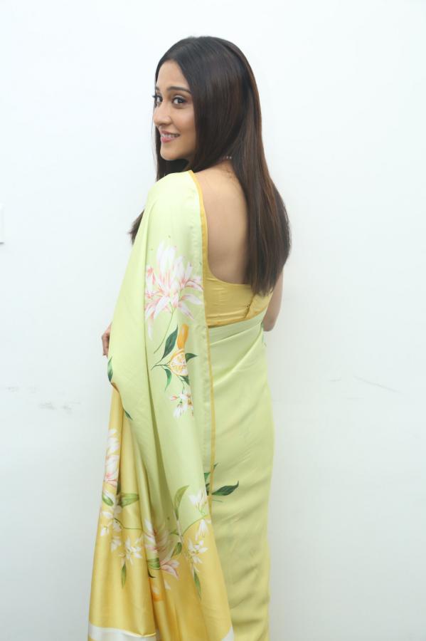 regina-casandra-interview-8.jpg