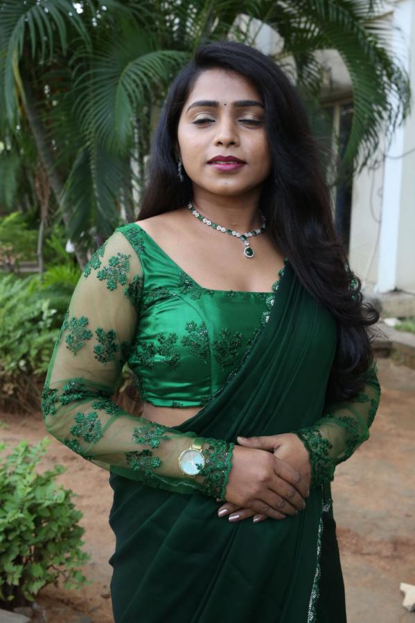 risitha-stills-2.jpg