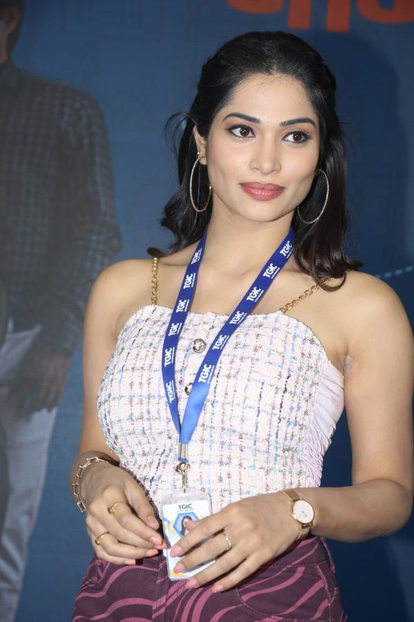 ritu-chowdary-stills-14.jpg