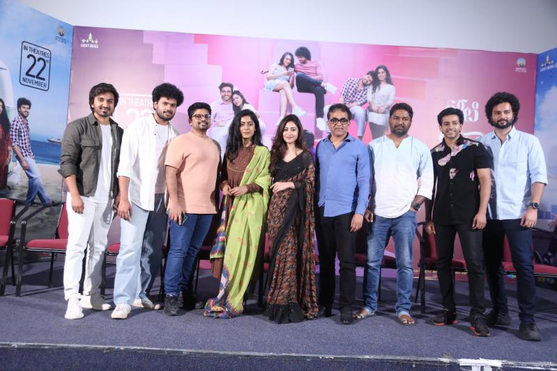 roti-kapada-romance-movie-press-meet-2-12.jpg