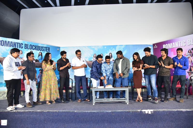 roti-kapada-romance-movie-success-meet-1.jpg