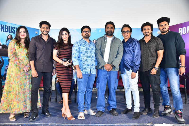 roti-kapada-romance-movie-success-meet-13.jpg