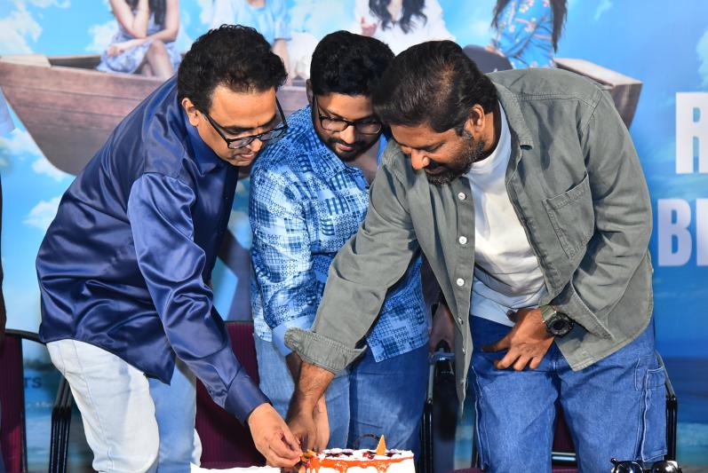 roti-kapada-romance-movie-success-meet-2.jpg