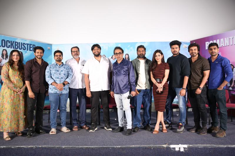 roti-kapada-romance-movie-success-meet-26.jpg