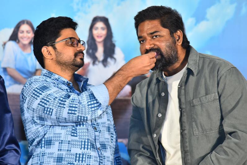 roti-kapada-romance-movie-success-meet-4.jpg
