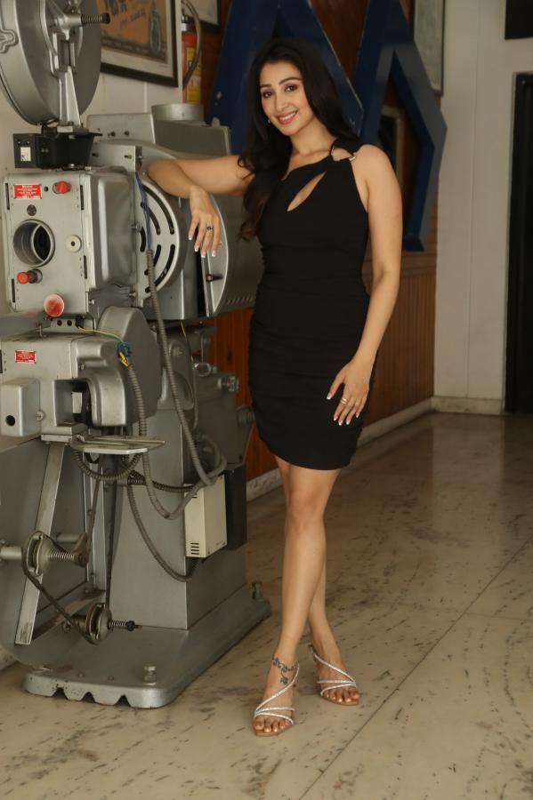 sahiba-bhasin-stills-7.jpg
