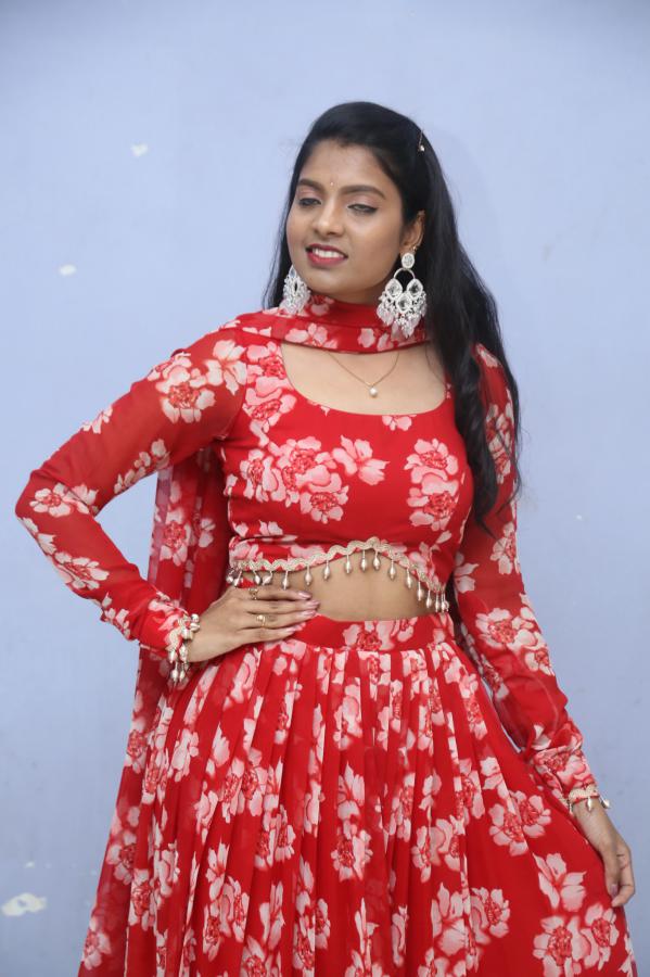 sai-chandhana-stills-10.jpg