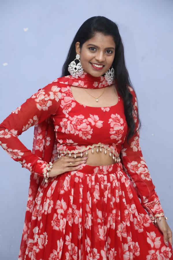 sai-chandhana-stills-13.jpg