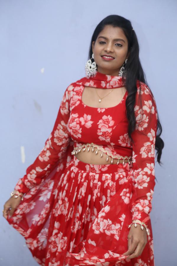 sai-chandhana-stills-20.jpg