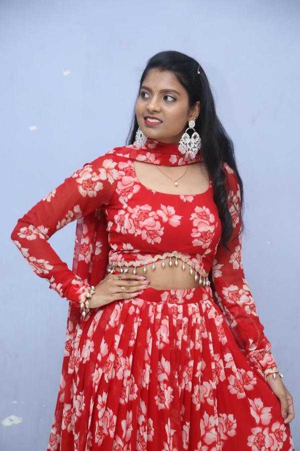 sai-chandhana-stills-9.jpg
