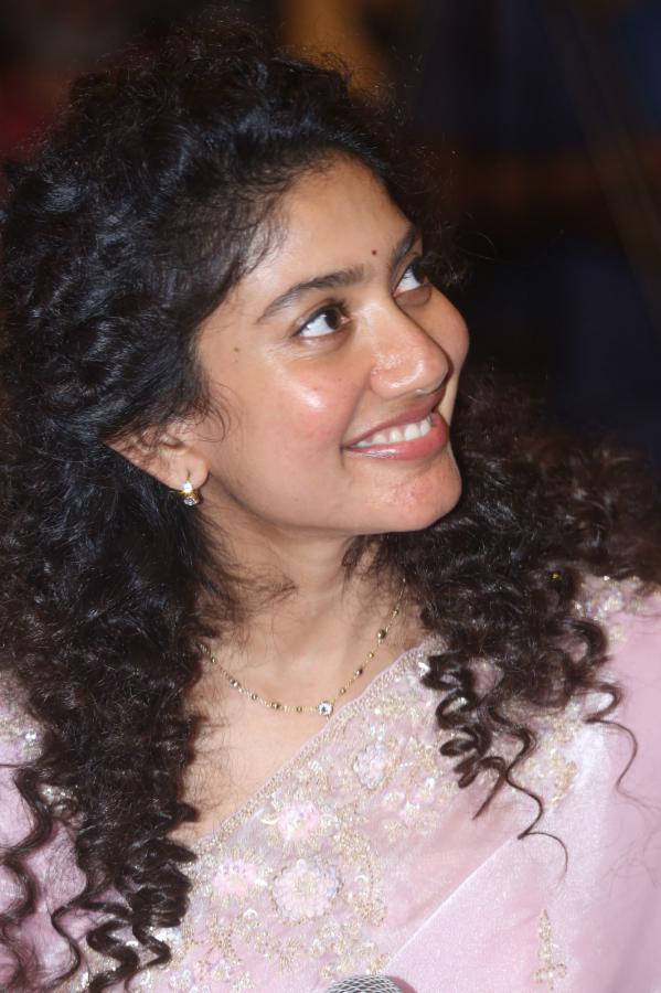 sai-pallavi-stills-2-12.jpg