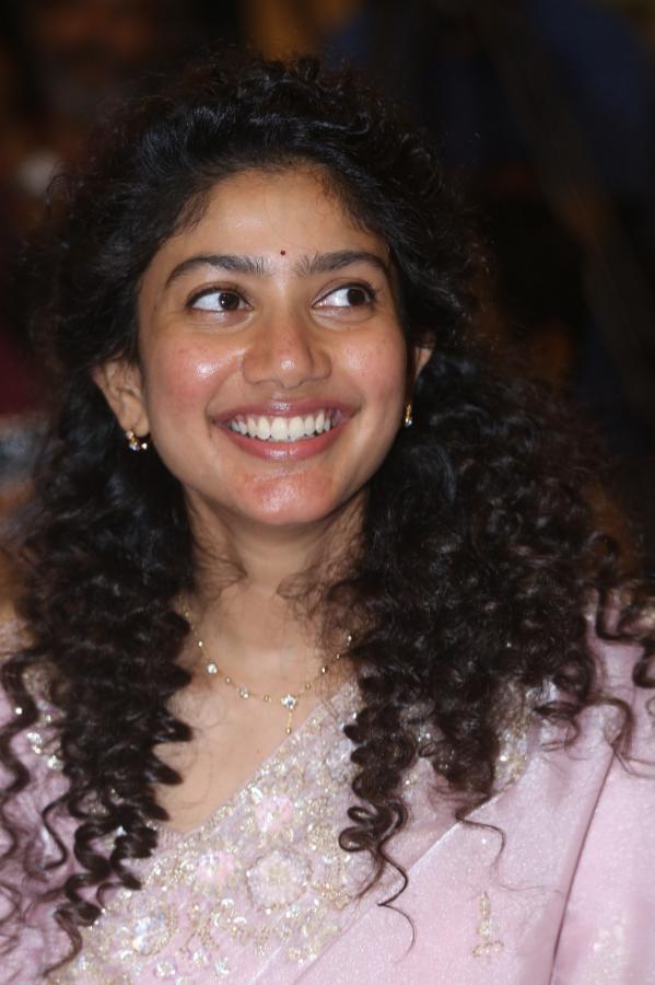 sai-pallavi-stills-2-15.jpg
