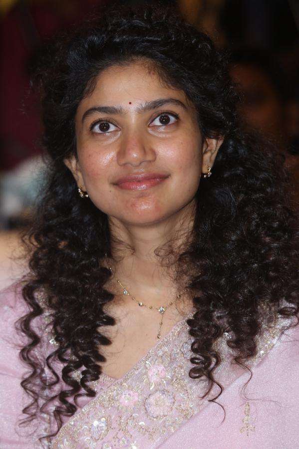 sai-pallavi-stills-2-16.jpg