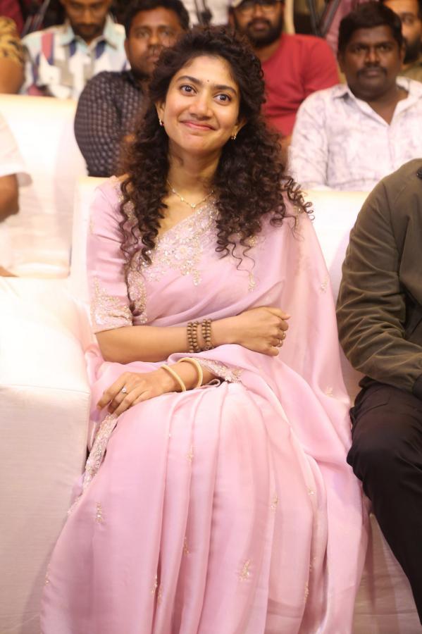 sai-pallavi-stills-2-4.jpg