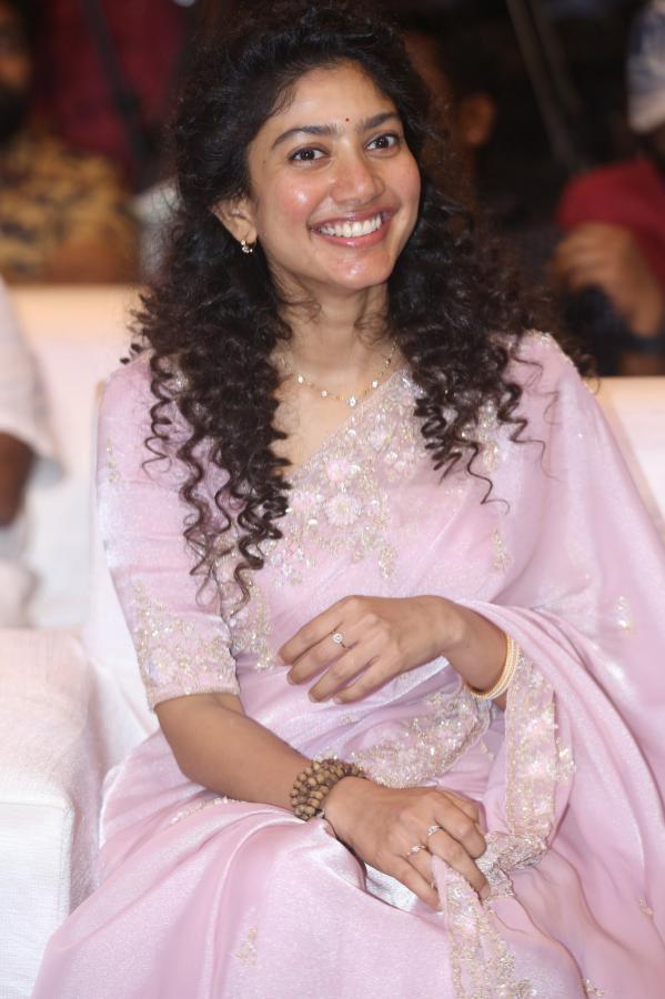 sai-pallavi-stills-2-9.jpg