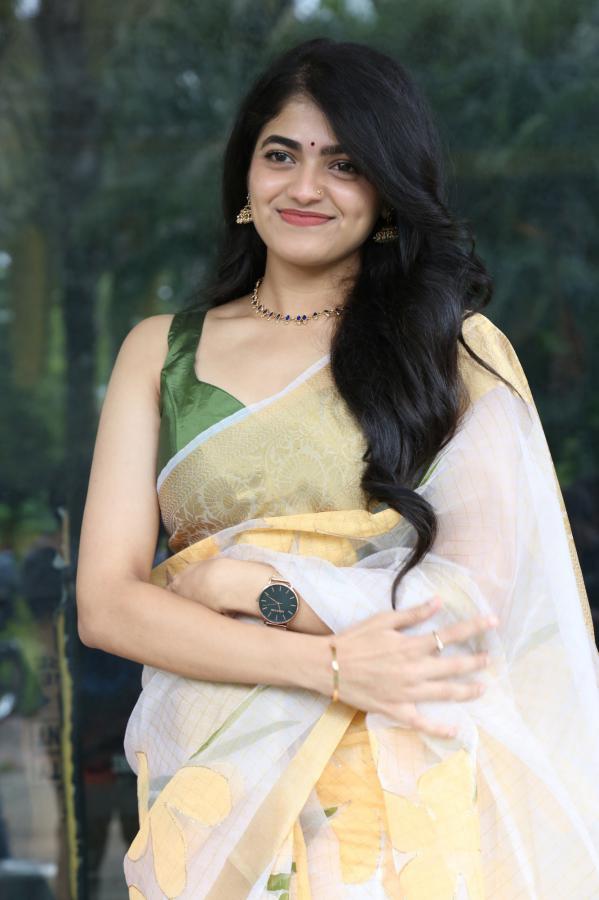 sangeetha-stills-2-7.jpg