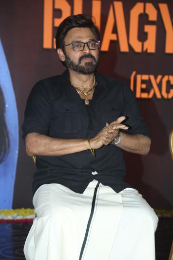sankranthiki-vastunnam-movie-press-meet-10.jpg