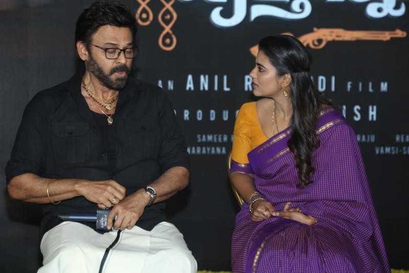 sankranthiki-vastunnam-movie-press-meet-13.jpg