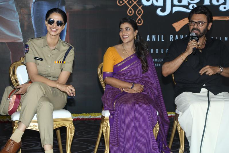 sankranthiki-vastunnam-movie-press-meet-15.jpg