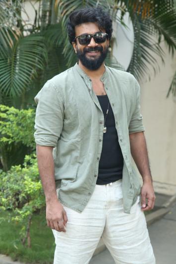 satyadev-stills-5-13.jpg