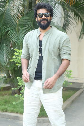 satyadev-stills-5-5.jpg