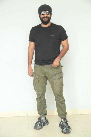 satyadev-stills-6-12.jpg