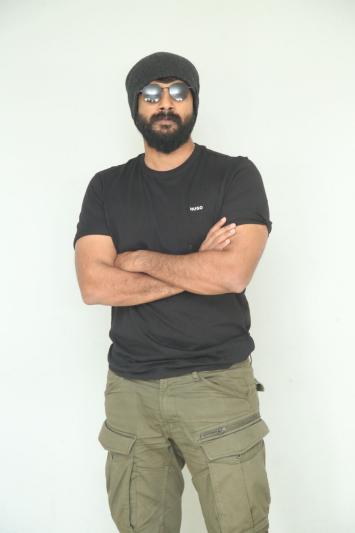 satyadev-stills-6-16.jpg