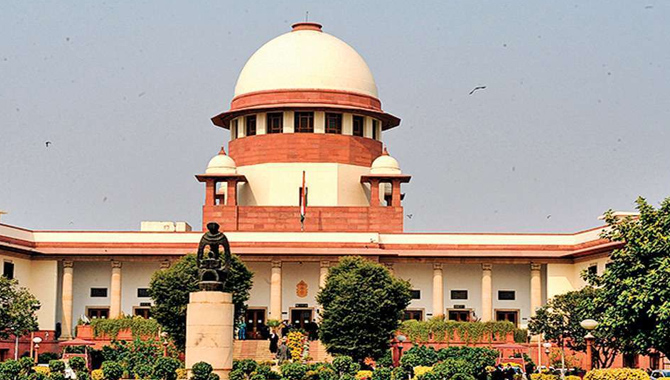 Supreme Court: 12 కోట్లు, బీఎండబ్ల్యూ కారు, షాక్ అయిన చీఫ్ జస్టీస్