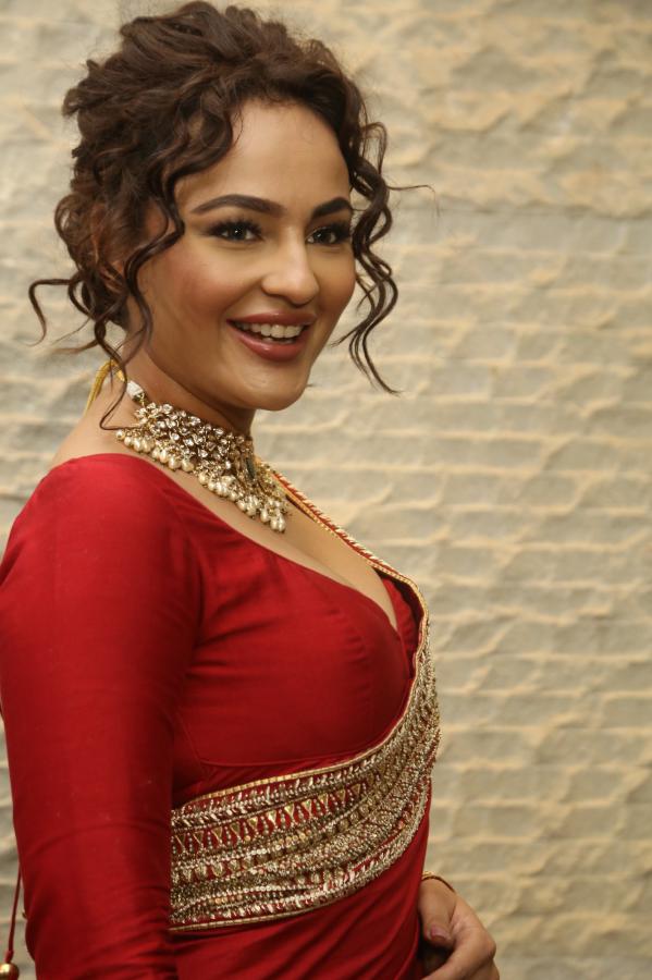 seerat-kapoor-stills-4-18.jpg