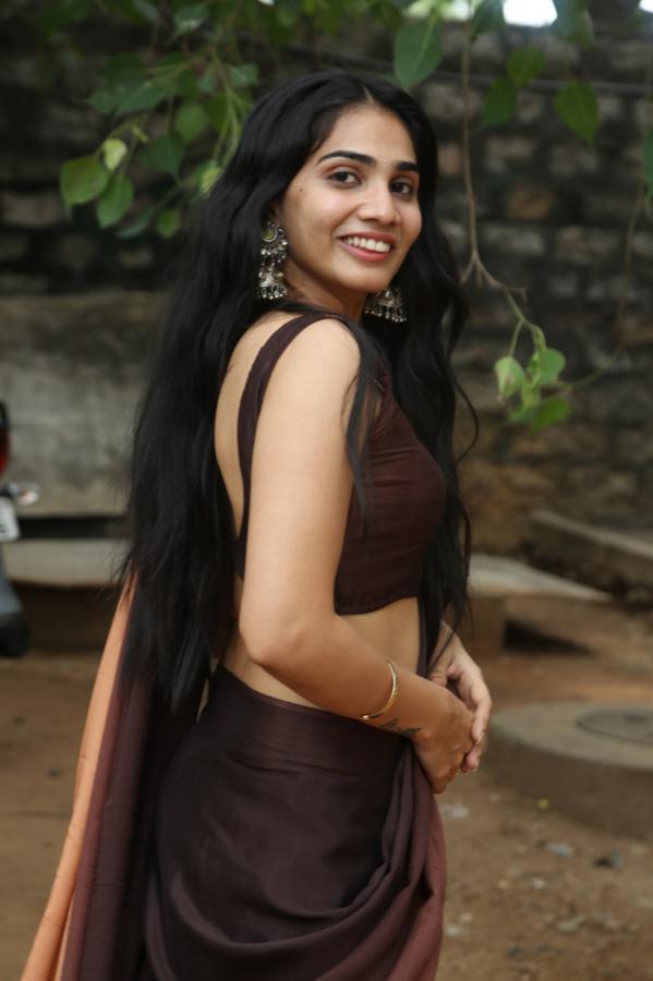 shagna-sri-venun-stills-19.jpg